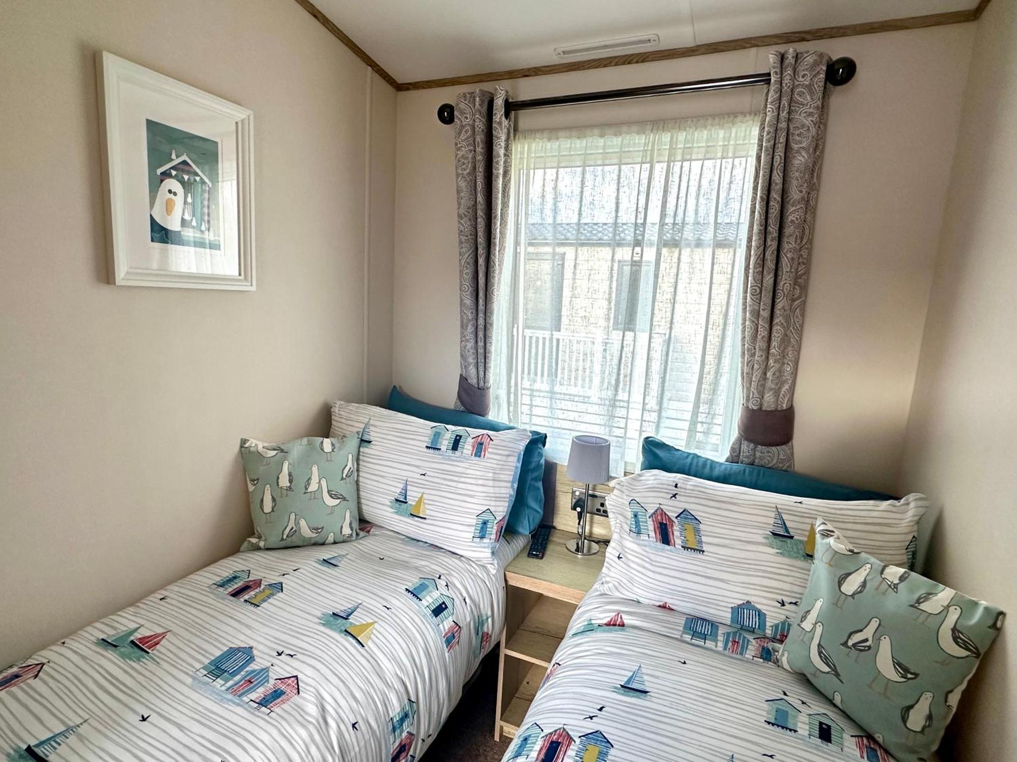 The Boat House, Hot Tub Lodge South Cerney Extérieur photo
