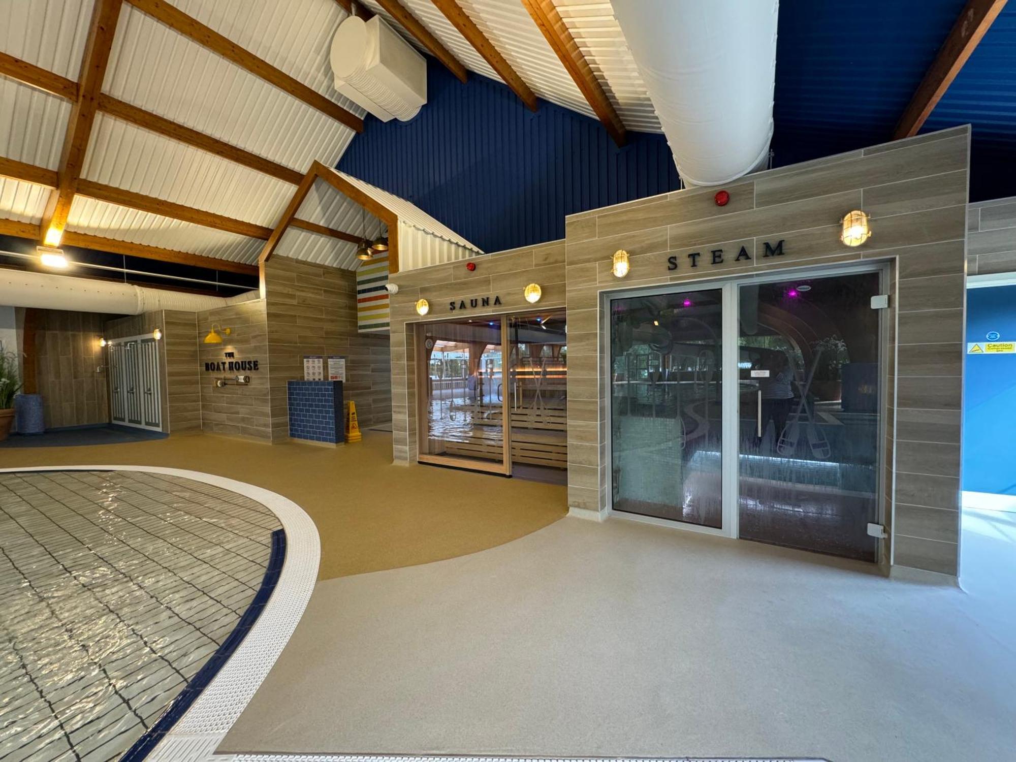 The Boat House, Hot Tub Lodge South Cerney Extérieur photo